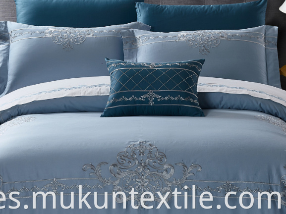  Cotton Embroidery Bedding Set